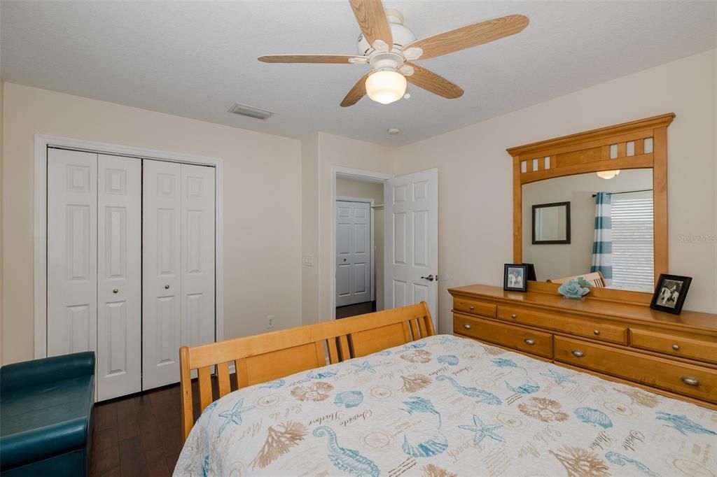 待售: $895,000 (3 贝兹, 3 浴室, 2455 平方英尺)