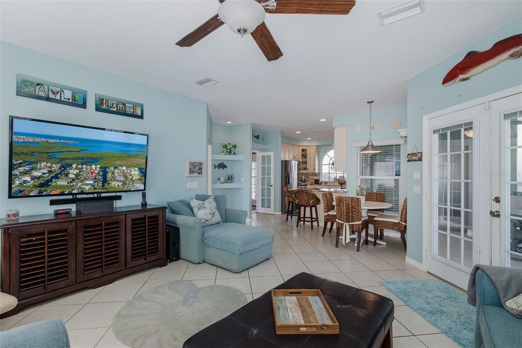 待售: $895,000 (3 贝兹, 3 浴室, 2455 平方英尺)