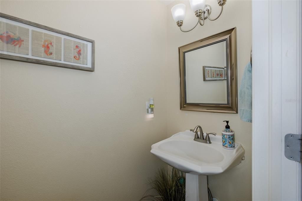 待售: $895,000 (3 贝兹, 3 浴室, 2455 平方英尺)