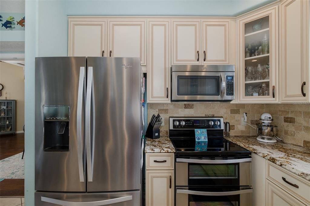 待售: $895,000 (3 贝兹, 3 浴室, 2455 平方英尺)