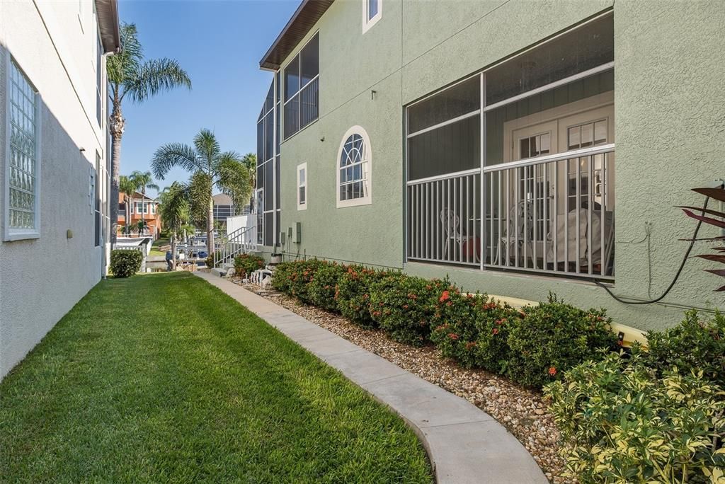 待售: $895,000 (3 贝兹, 3 浴室, 2455 平方英尺)