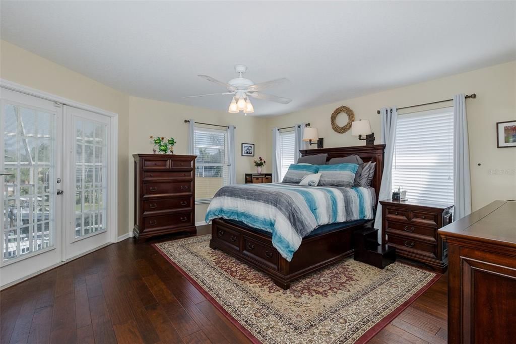 待售: $895,000 (3 贝兹, 3 浴室, 2455 平方英尺)