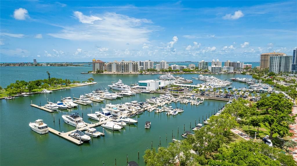 For Sale: $1,440,000 (4 beds, 4 baths, 3249 Square Feet)