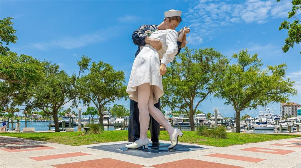 For Sale: $1,440,000 (4 beds, 4 baths, 3249 Square Feet)