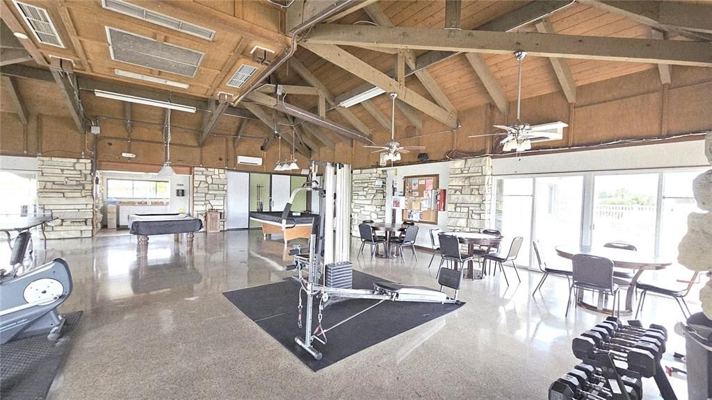 В аренду: $2,700 (2 спален, 1 ванн, 918 Квадратных фут)