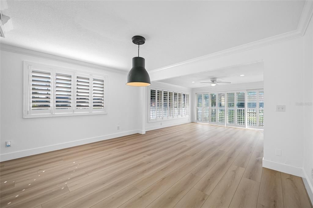 En Venta: $549,999 (3 camas, 2 baños, 1420 Pies cuadrados)