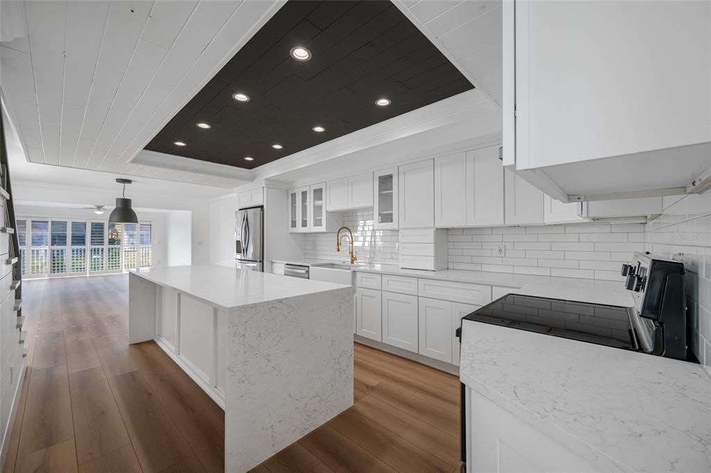 En Venta: $549,999 (3 camas, 2 baños, 1420 Pies cuadrados)