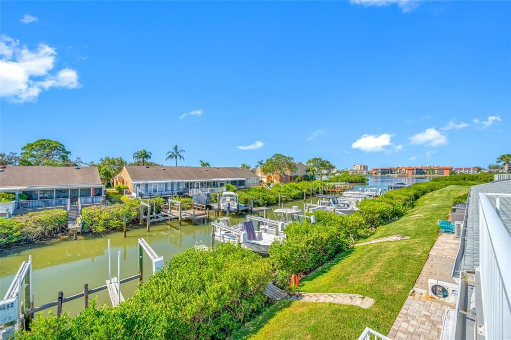 En Venta: $549,999 (3 camas, 2 baños, 1420 Pies cuadrados)