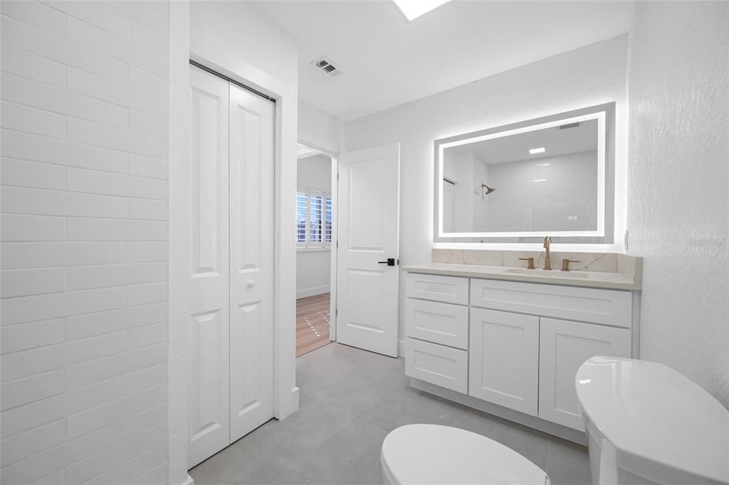 En Venta: $549,999 (3 camas, 2 baños, 1420 Pies cuadrados)