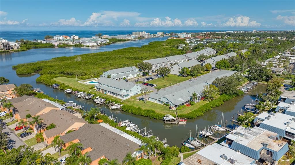 En Venta: $549,999 (3 camas, 2 baños, 1420 Pies cuadrados)