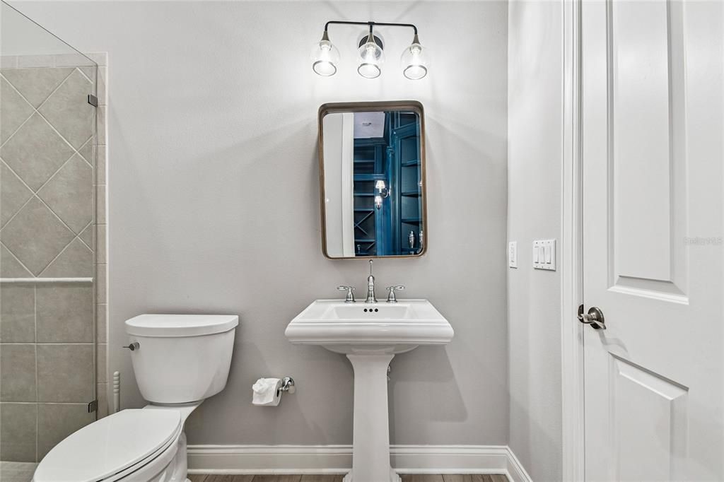 待售: $1,400,000 (5 贝兹, 4 浴室, 3962 平方英尺)