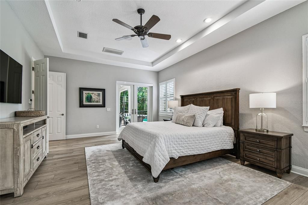 待售: $1,400,000 (5 贝兹, 4 浴室, 3962 平方英尺)