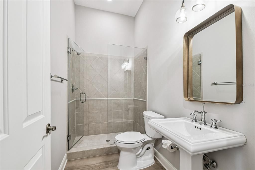 待售: $1,400,000 (5 贝兹, 4 浴室, 3962 平方英尺)