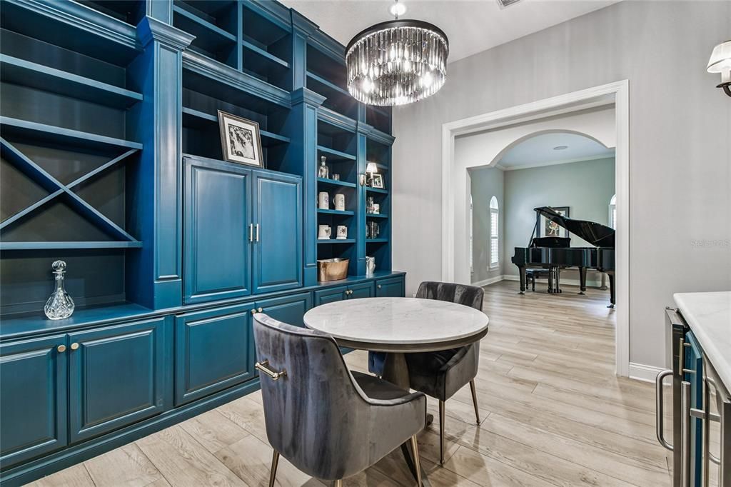 待售: $1,400,000 (5 贝兹, 4 浴室, 3962 平方英尺)