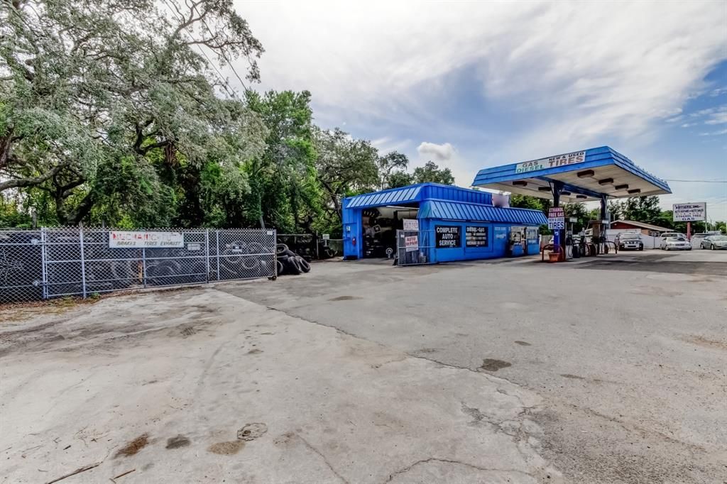 For Sale: $1,150,000 (0 beds, 0 baths, 1377 Square Feet)