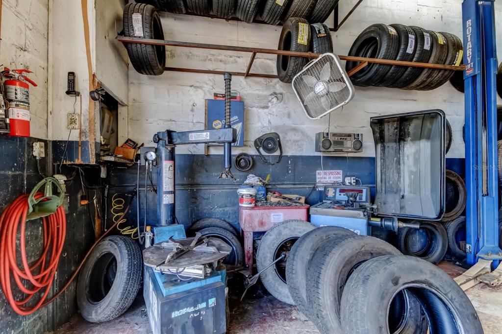 For Sale: $1,150,000 (0 beds, 0 baths, 1377 Square Feet)