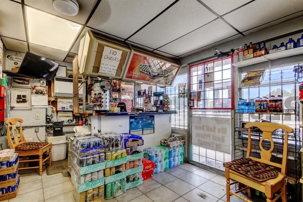 For Sale: $1,150,000 (0 beds, 0 baths, 1377 Square Feet)