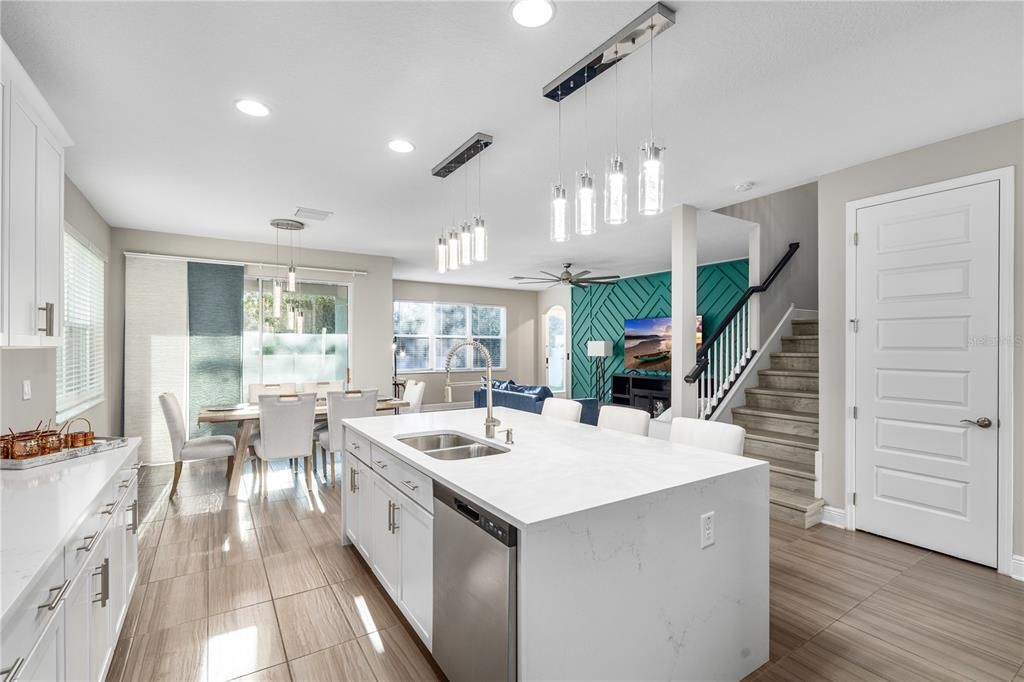 For Sale: $624,900 (5 beds, 3 baths, 3531 Square Feet)