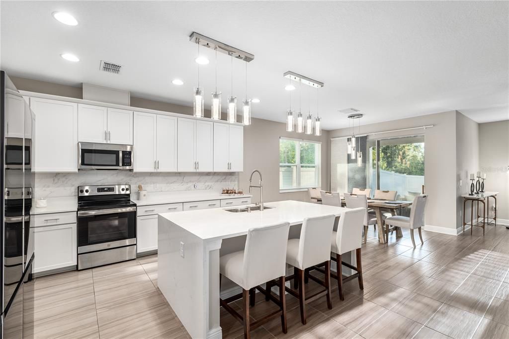 For Sale: $624,900 (5 beds, 3 baths, 3531 Square Feet)