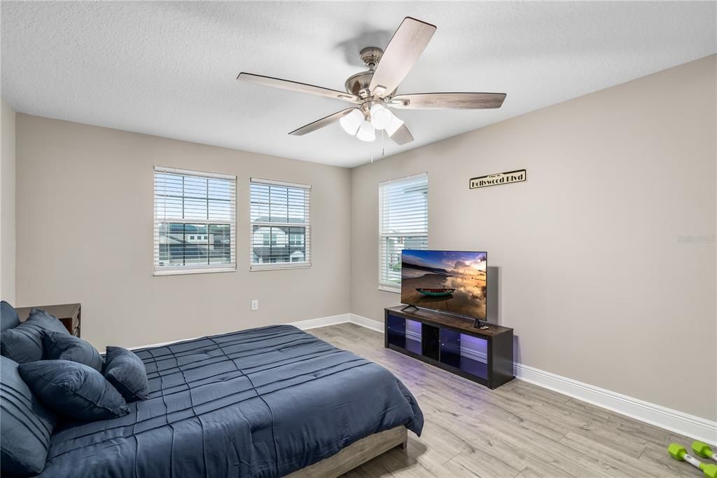 For Sale: $624,900 (5 beds, 3 baths, 3531 Square Feet)