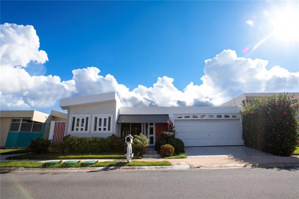 Vendido Recientemente: $355,000 (3 camas, 2 baños, 1925 Pies cuadrados)