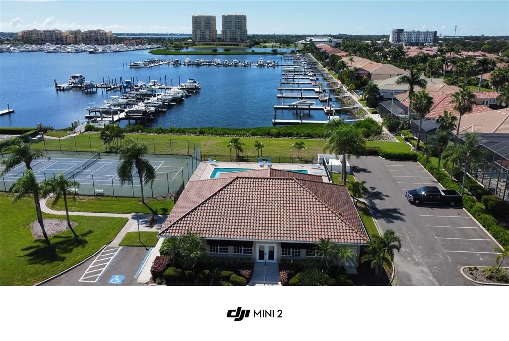 На продажу: $529,900 (4 спален, 3 ванн, 2848 Квадратных фут)