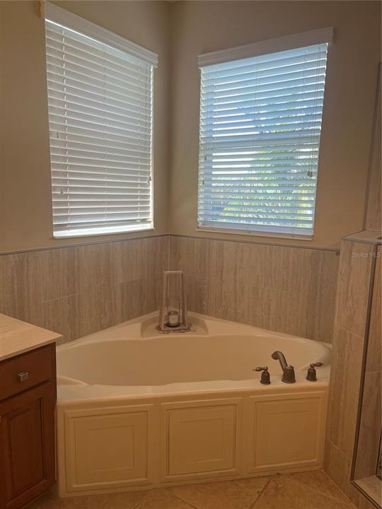 На продажу: $529,900 (4 спален, 3 ванн, 2848 Квадратных фут)