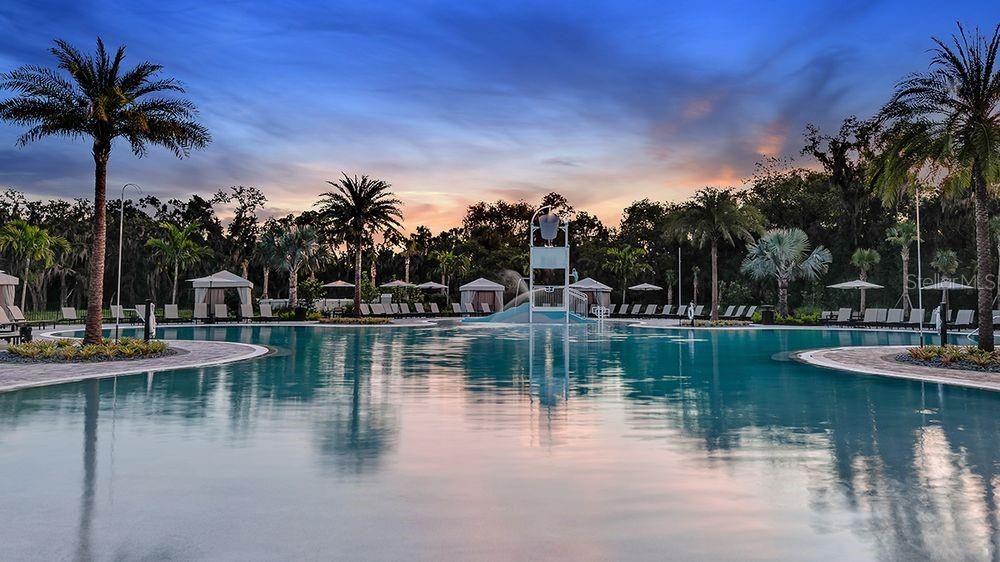 合同活跃: $711,884 (3 贝兹, 3 浴室, 2275 平方英尺)