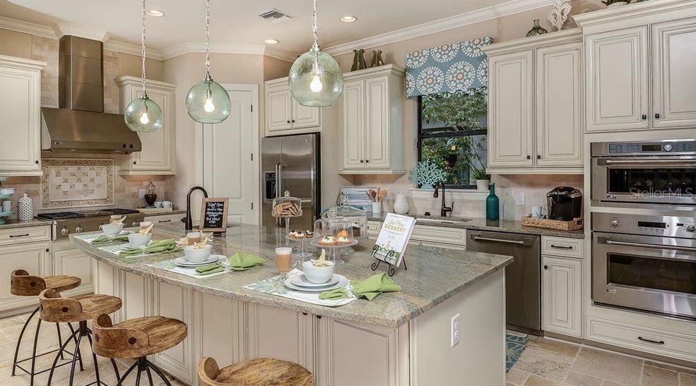 Active With Contract: $639,999 (3 beds, 3 baths, 2397 Square Feet)