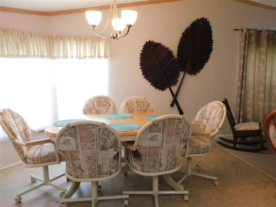 Active With Contract: $188,000 (2 beds, 2 baths, 1278 Square Feet)