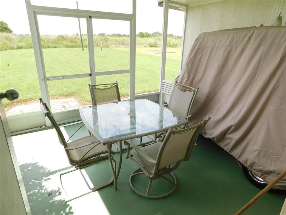 Active With Contract: $188,000 (2 beds, 2 baths, 1278 Square Feet)