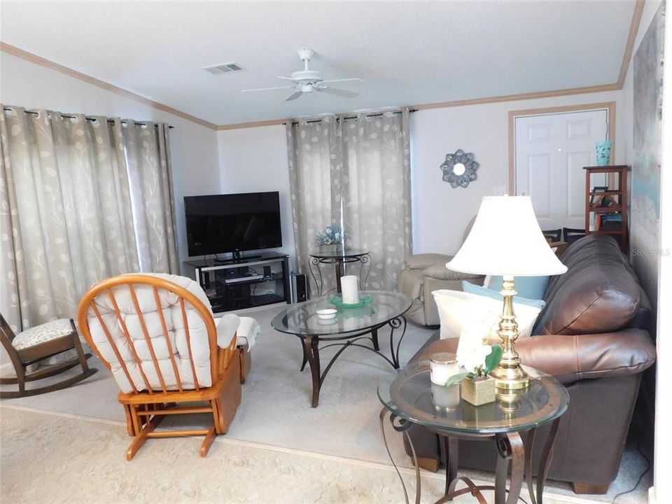 Active With Contract: $188,000 (2 beds, 2 baths, 1278 Square Feet)