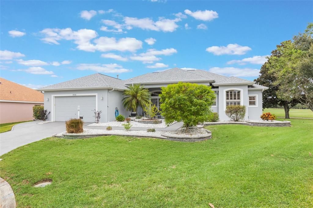 Active With Contract: $899,900 (3 beds, 2 baths, 2501 Square Feet)