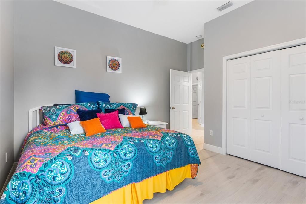 Active With Contract: $899,900 (3 beds, 2 baths, 2501 Square Feet)