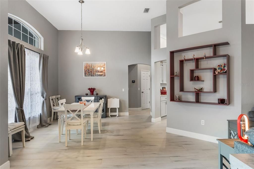 Active With Contract: $899,900 (3 beds, 2 baths, 2501 Square Feet)