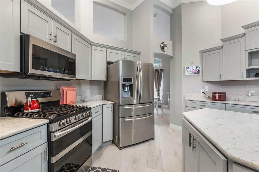 Active With Contract: $899,900 (3 beds, 2 baths, 2501 Square Feet)