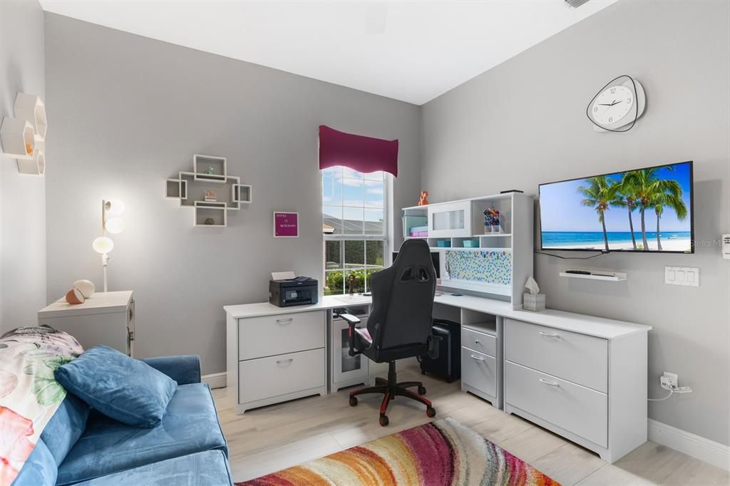 Active With Contract: $899,900 (3 beds, 2 baths, 2501 Square Feet)