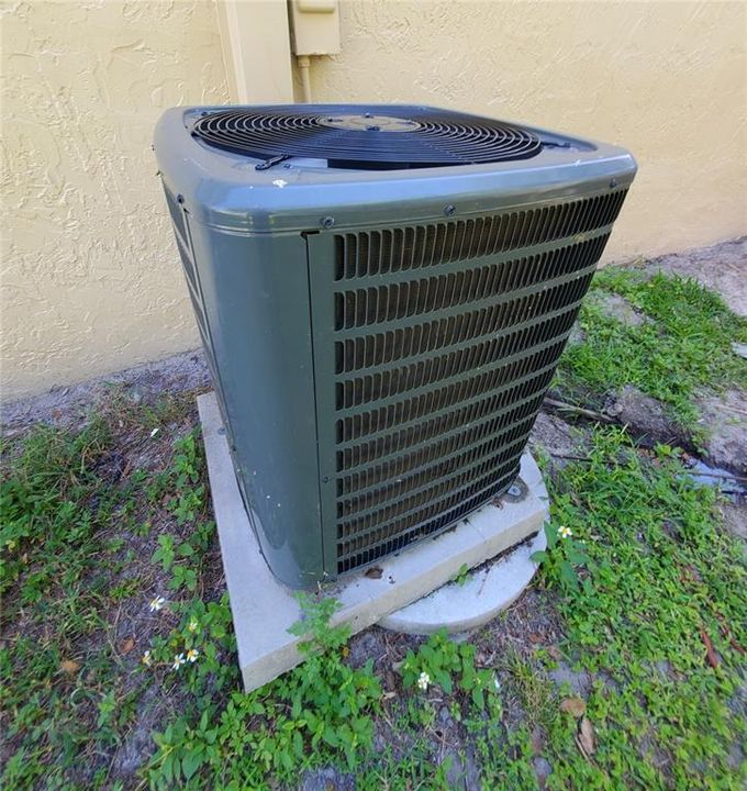 En Venta: $359,900 (4 camas, 0 baños, 1614 Pies cuadrados)