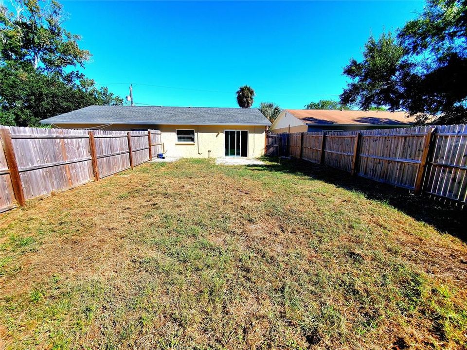 En Venta: $359,900 (4 camas, 0 baños, 1614 Pies cuadrados)