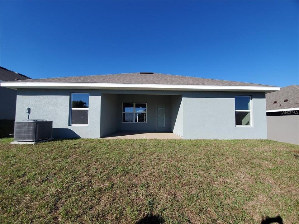 合同活跃: $2,095 (4 贝兹, 2 浴室, 1820 平方英尺)