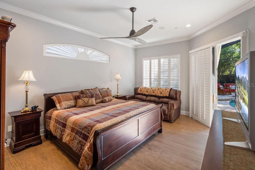 For Sale: $1,125,000 (5 beds, 4 baths, 3450 Square Feet)