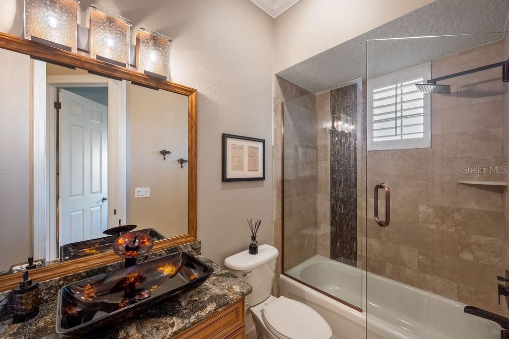 For Sale: $1,125,000 (5 beds, 4 baths, 3450 Square Feet)