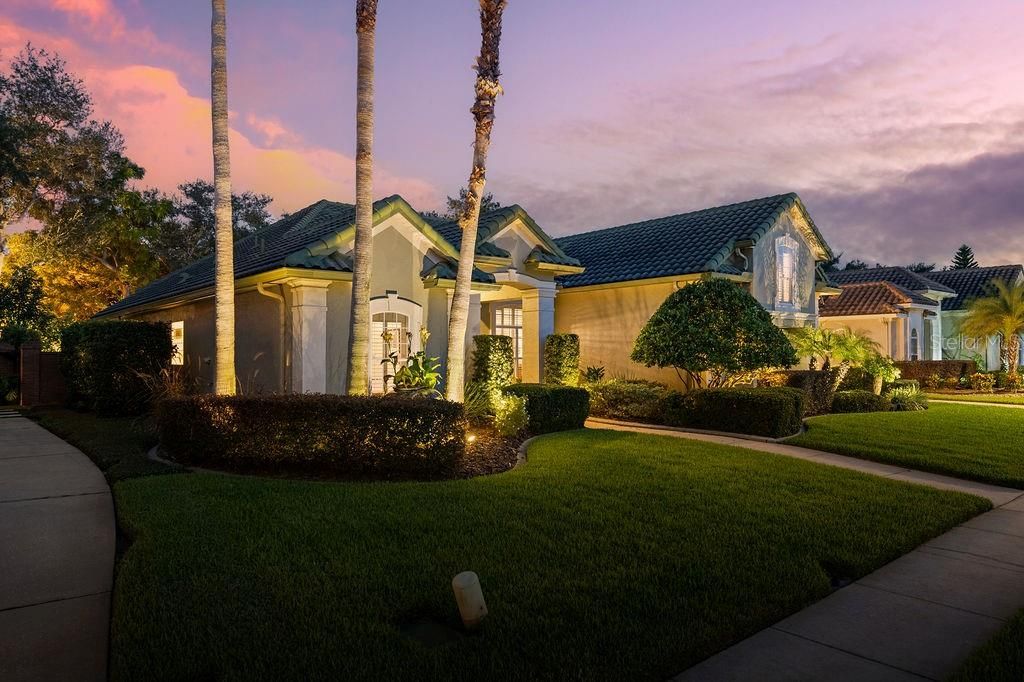 For Sale: $1,125,000 (5 beds, 4 baths, 3450 Square Feet)