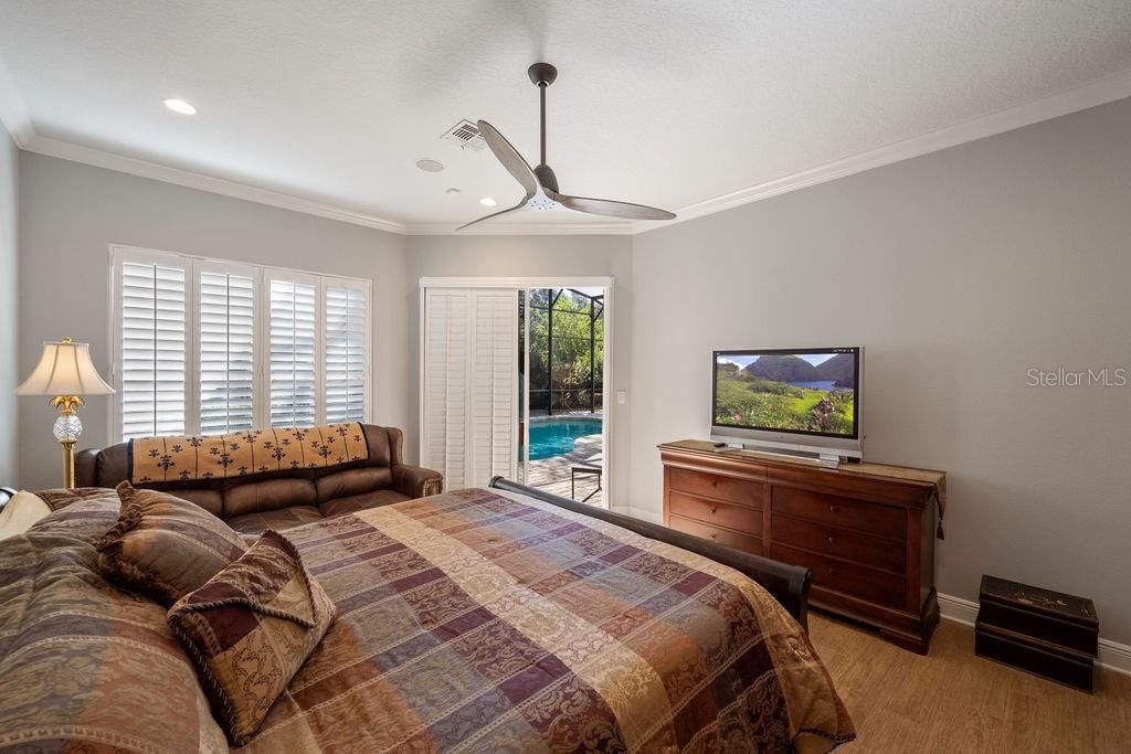 For Sale: $1,125,000 (5 beds, 4 baths, 3450 Square Feet)