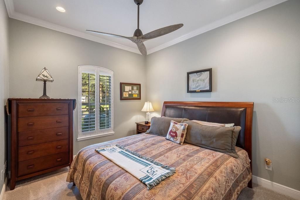 For Sale: $1,125,000 (5 beds, 4 baths, 3450 Square Feet)