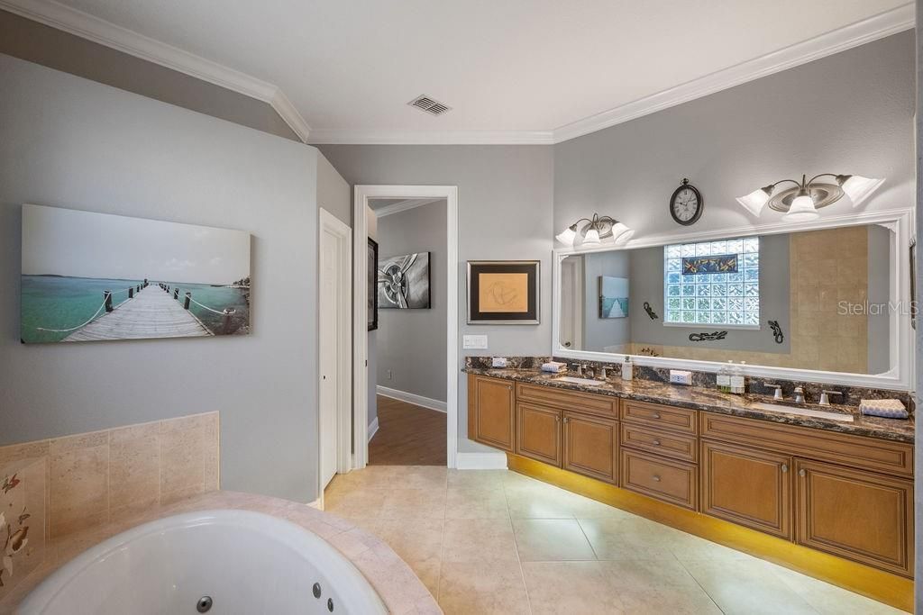 For Sale: $1,125,000 (5 beds, 4 baths, 3450 Square Feet)