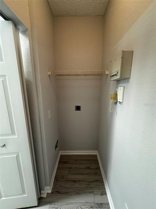 For Rent: $1,449 (1 beds, 1 baths, 833 Square Feet)