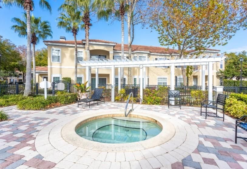 For Rent: $1,449 (1 beds, 1 baths, 833 Square Feet)