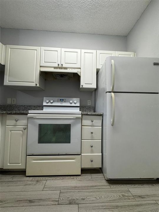 For Rent: $1,449 (1 beds, 1 baths, 833 Square Feet)