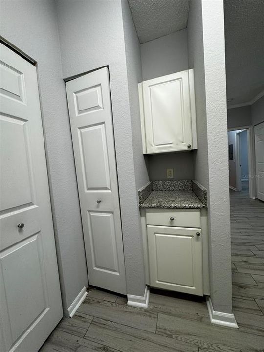 For Rent: $1,449 (1 beds, 1 baths, 833 Square Feet)